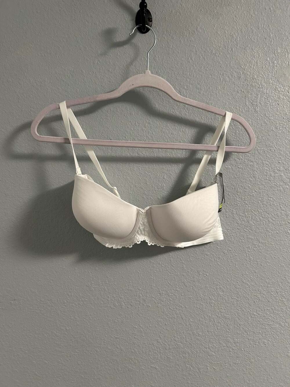 Maidenform Women's Strapless Multiway Push-Up Bra SE1102 White 40C